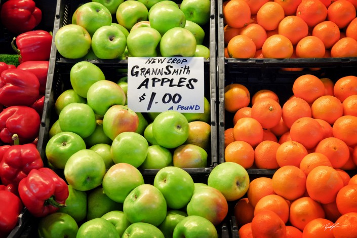 Peppers Apples and Oranges Farmers Market