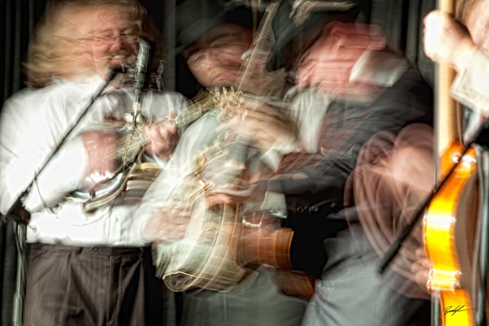 Bluegrass Band Motion of the Music